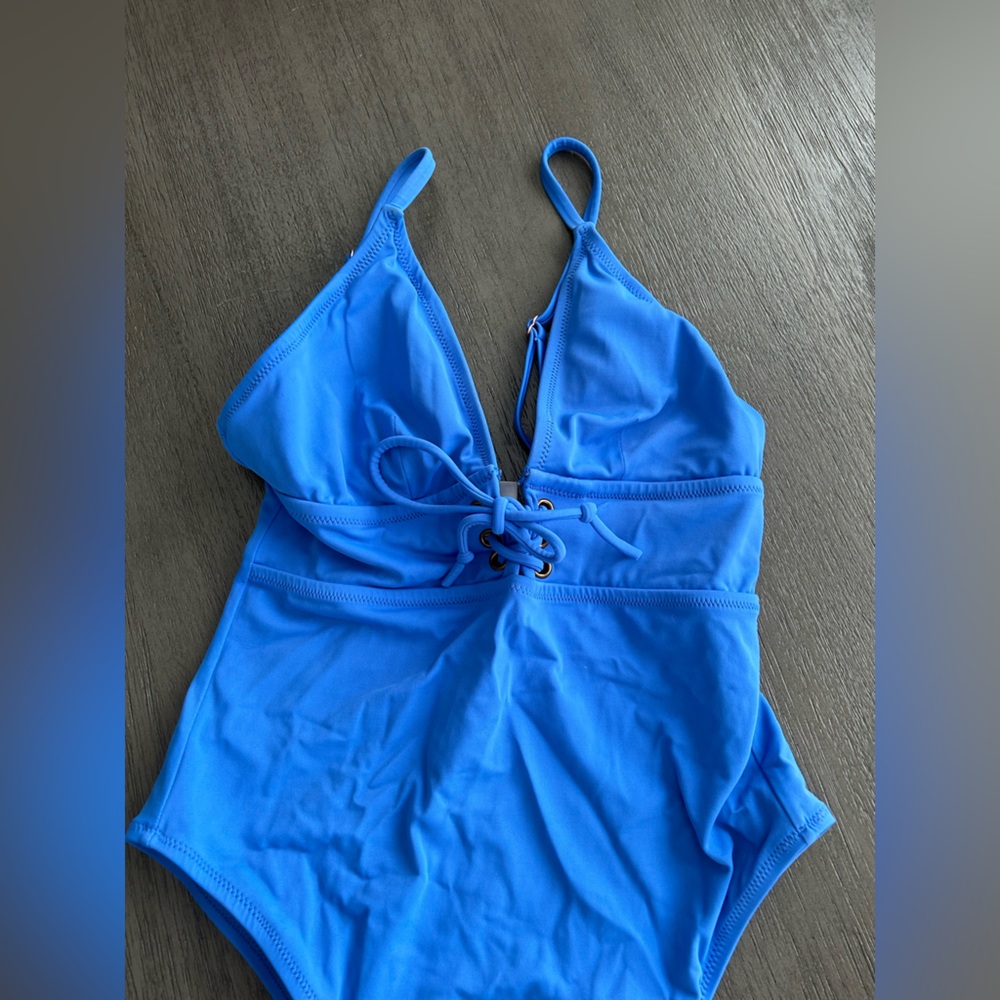 Target One Piece - Picture 2 of 4